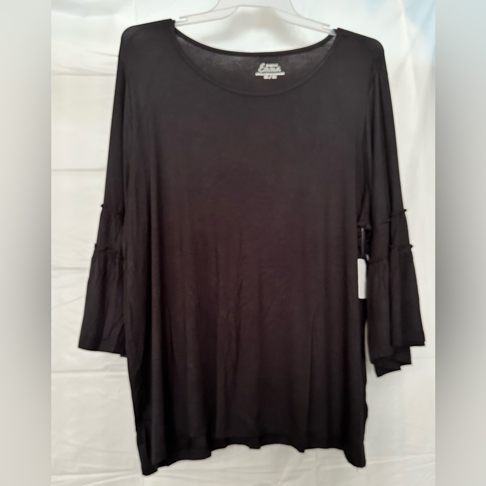 3/$15 Simply Emma | Women’s Plus Bell SLV Rayon Span Tee Black Top Size 2X